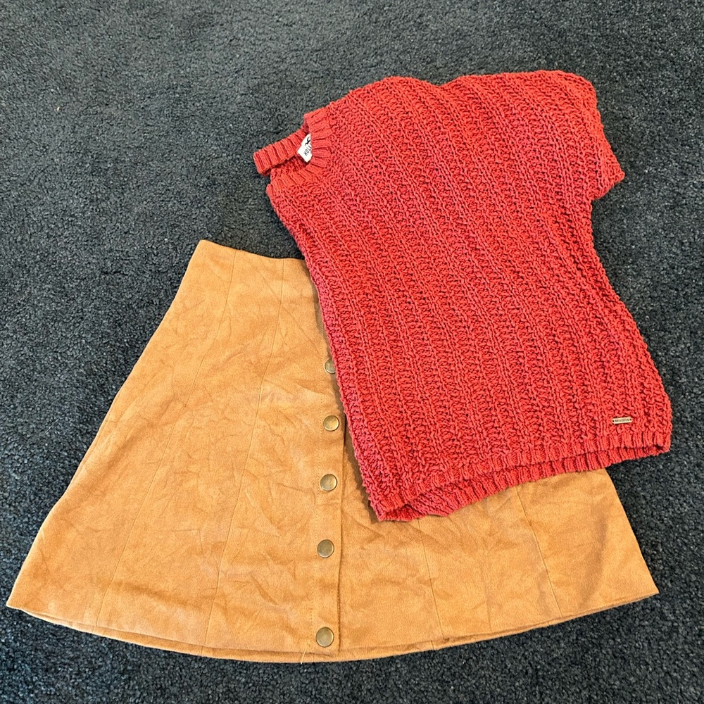 EUC Altar’d State faux suede mini skirt